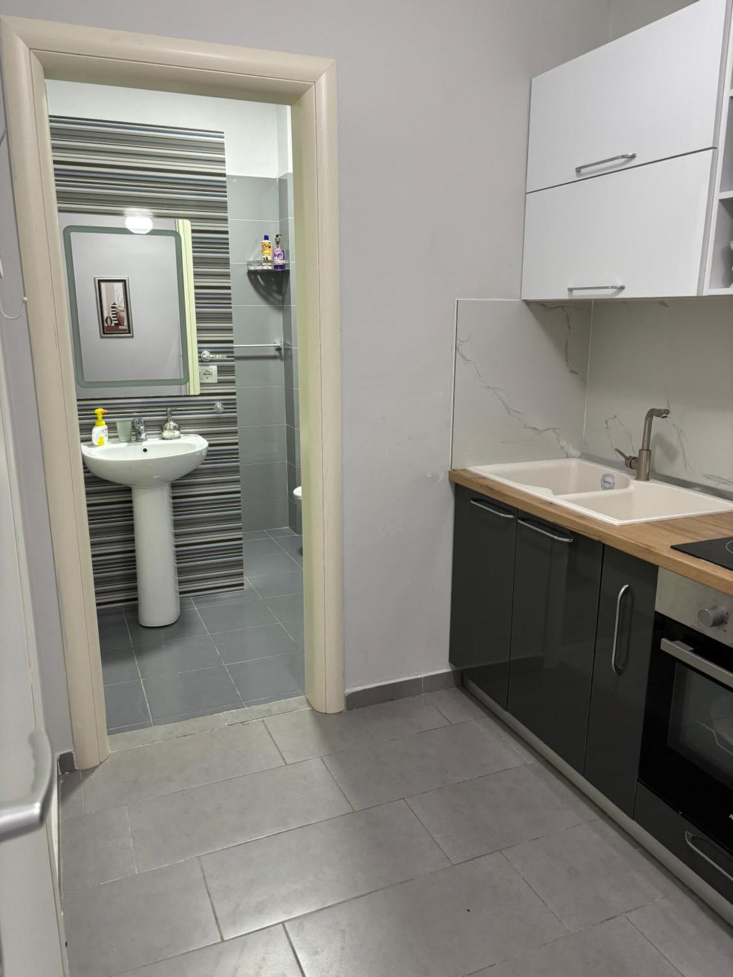Apartament Kris In Durres Plazh Екстер'єр фото